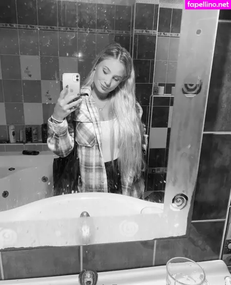 Katemoonn OnlyFans Thumbnail #U59ZeiwRfE