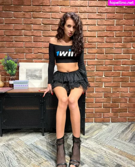 Katerich21 OnlyFans Thumbnail #0WL3HDyrJs