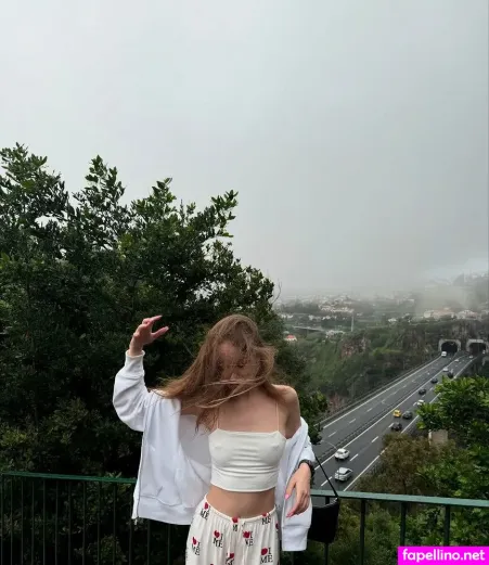 Katerina0100 OnlyFans Thumbnail #5UTo8m9y95