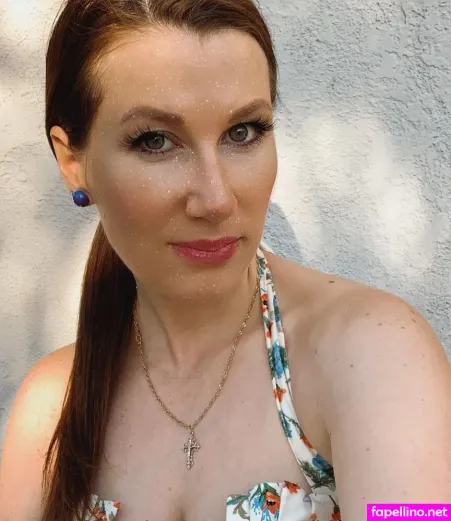 Katerine Moss OnlyFans Thumbnail #gSlBdAm5AT