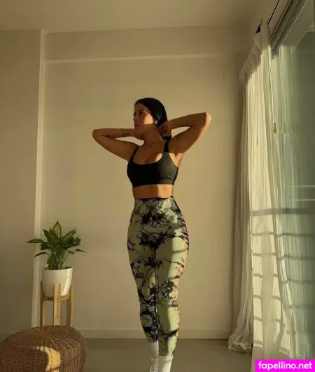 Katerineck OnlyFans Thumbnail #GnsglRwitI