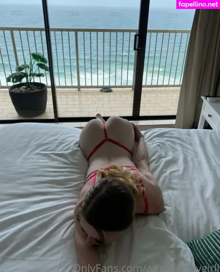 Katey 18 OnlyFans Thumbnail #W2wvro0iUV