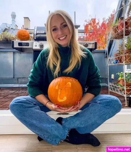 Katharina Kleinfeldt OnlyFans Thumbnail #vBkg5wK4qj