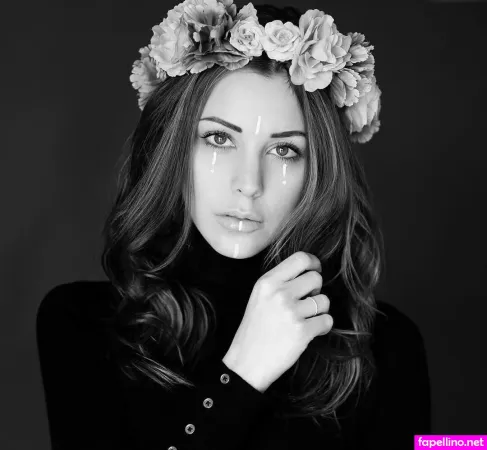 Katharina M OnlyFans Thumbnail #DDwYh8uGMJ