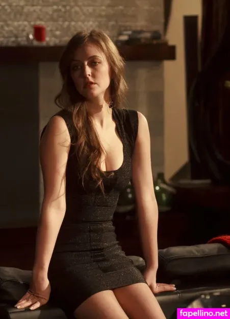 Katharine Isabelle Main Profile Photo
