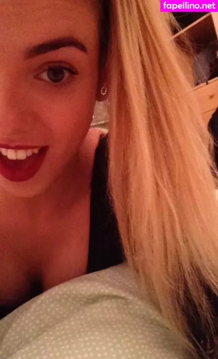 Katherine Bray OnlyFans Thumbnail #NSSIQ5ttSa