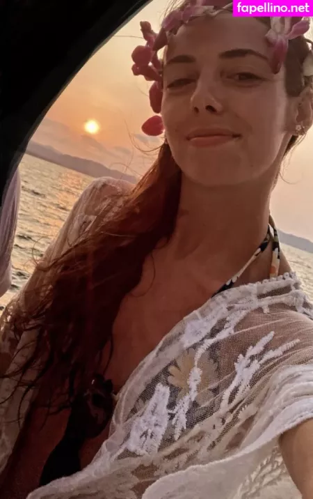 Katherine Bray OnlyFans Thumbnail #q2TKeInjf4