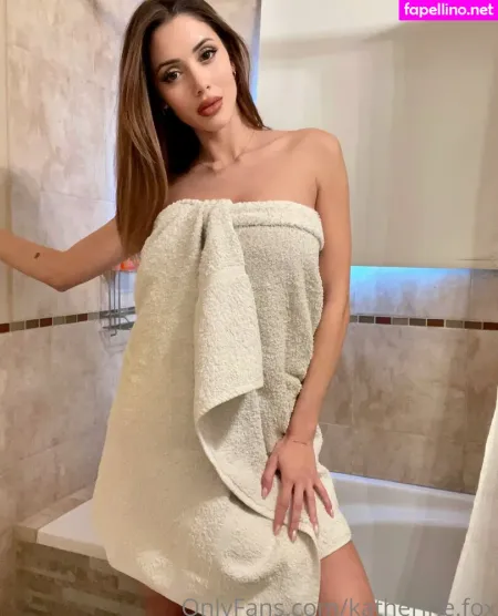 Katherine Fox OnlyFans Thumbnail #3Q0BltvstK