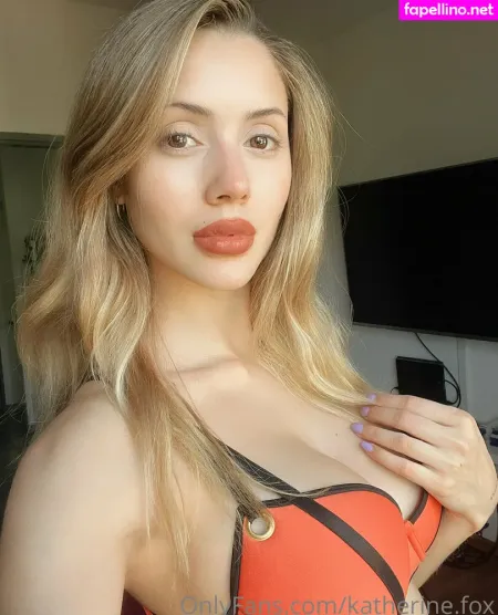 Katherine Fox OnlyFans Thumbnail #BEHYcmjSZv