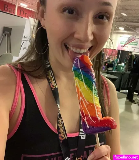 Katherine Kink OnlyFans Thumbnail #OEvK0cTVKm