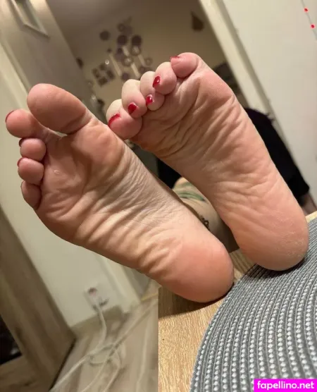 Katherinesoles OnlyFans Thumbnail #FarP4HkBcH