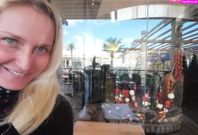 Kathianobilixx OnlyFans Thumbnail #0Shp2yjp6V