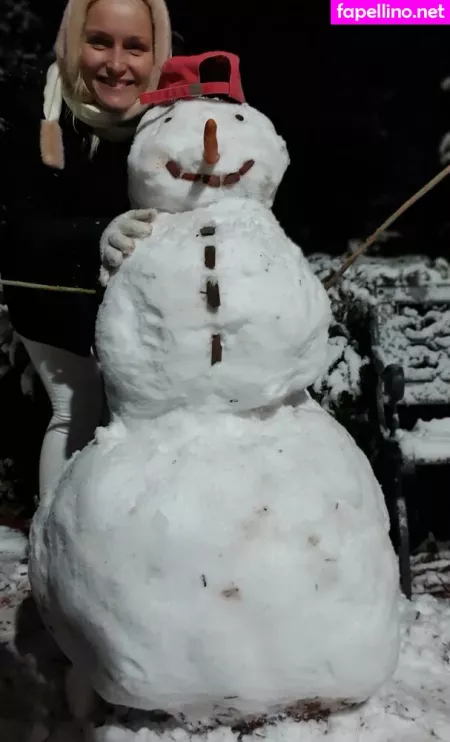 Kathianobilixx OnlyFans Thumbnail #2H8jLrrPJ5