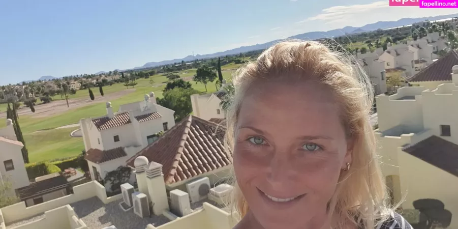 Kathianobilixx OnlyFans Thumbnail #4Utp9h8Z0E