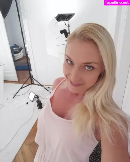 Kathianobilixx OnlyFans Thumbnail #Et12ep2EFG