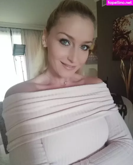 Kathianobilixx OnlyFans Thumbnail #kC1i5h1RNf