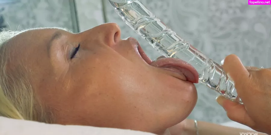 Kathianobilixx OnlyFans Thumbnail #kyofAme0Cu