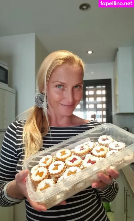 Kathianobilixx OnlyFans Thumbnail #mupc2hwfp9