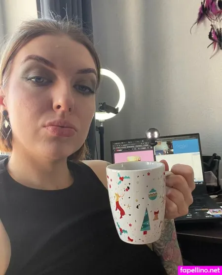 Kathleen Pradovsky OnlyFans Thumbnail #1EkaQXVRDq