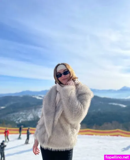 Kathleen Pradovsky OnlyFans Thumbnail #sVgEgUVgLw