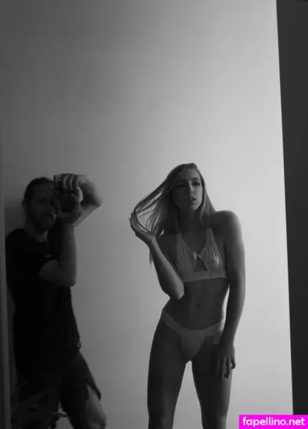 Kathobbs OnlyFans Thumbnail #5eSL9RSJOa