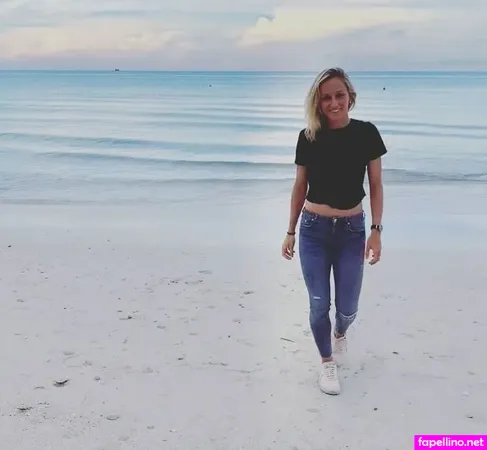 Kathrin Hendrich OnlyFans Thumbnail #cZer0XxqHB