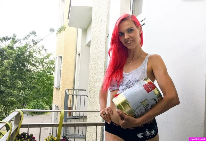 Kathrin Kox OnlyFans Thumbnail #GkQY02oNFy