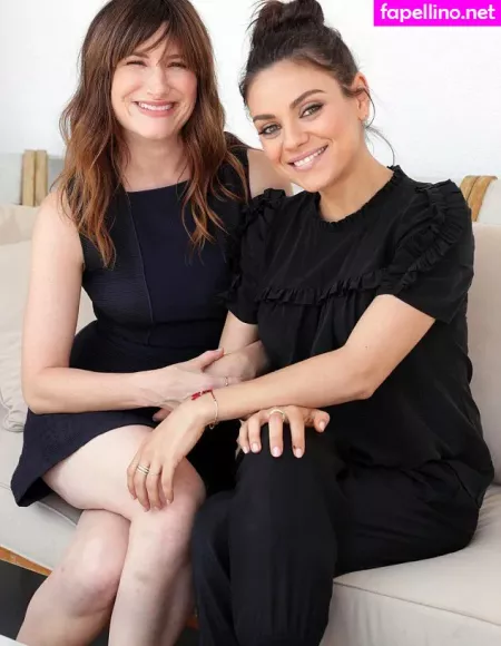 Kathryn Hahn OnlyFans Thumbnail #8uX6Q0i0JF
