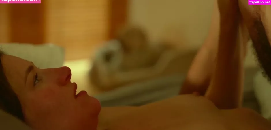 Kathryn Hahn OnlyFans Thumbnail #R50l4v9uu3