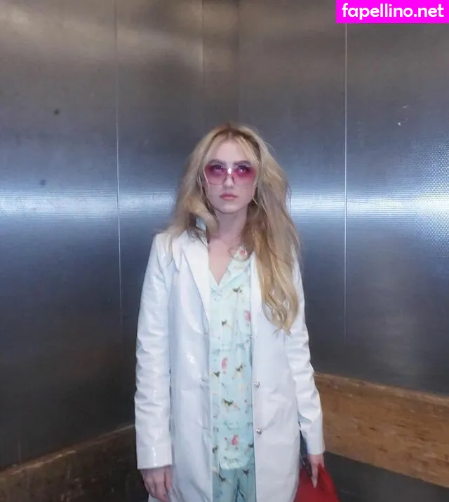 Kathryn Newton, kathryynn Nude Leaked OnlyFans Photo #Fvxe7klgfU