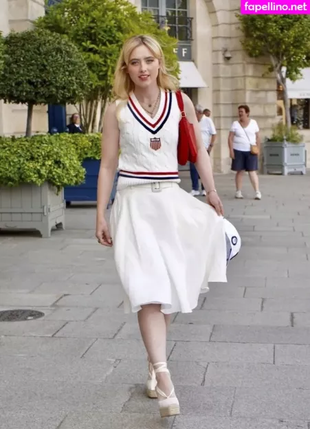 Kathryn Newton OnlyFans Thumbnail #LMhwB0xoa6