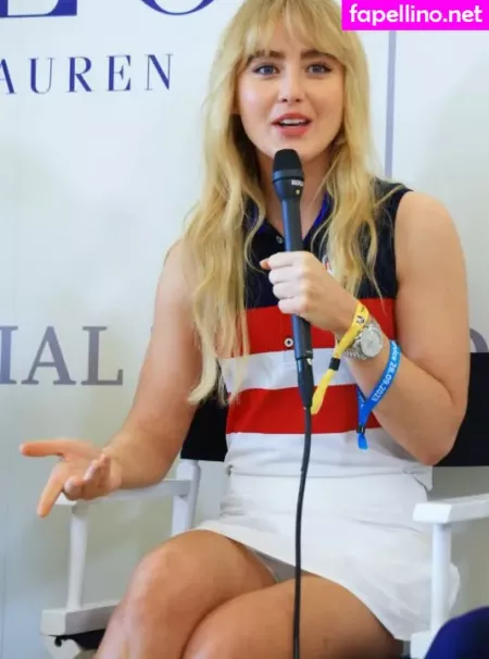 Kathryn Newton OnlyFans Thumbnail #WiiCEEEG3G