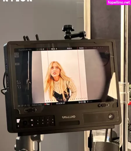 Kathryn Newton OnlyFans Thumbnail #XKUAgHgSTd