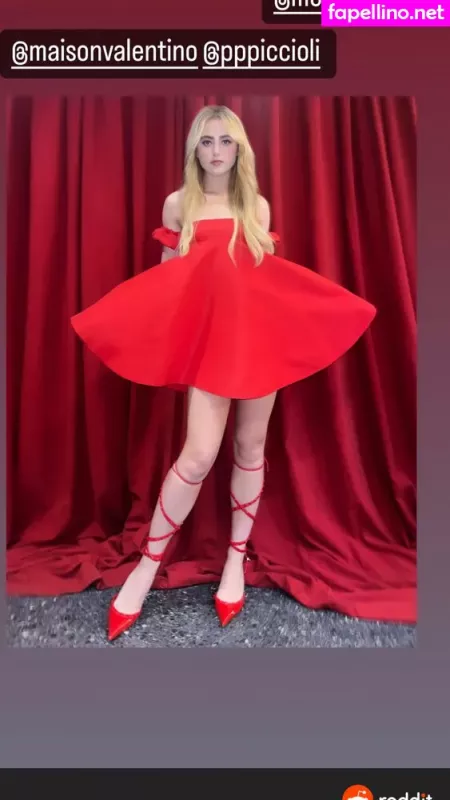 Kathryn Newton OnlyFans Thumbnail #s1Nx4AgrGo