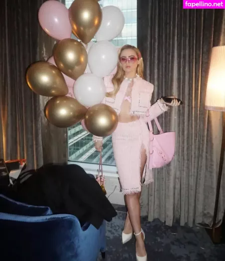 Kathryn Newton OnlyFans Thumbnail #szo7Oegg7o