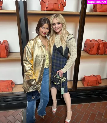 Kathryn Newton OnlyFans Thumbnail #vCL2c9LWJi