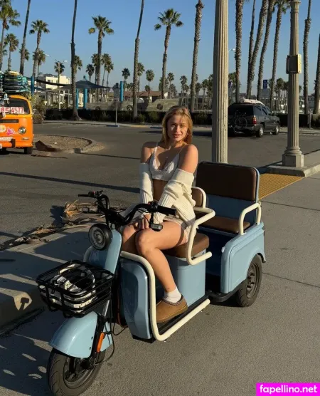 Kathrynn OnlyFans Thumbnail #qNxWARdhof