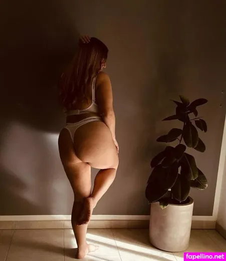Katia Civitarese OnlyFans Thumbnail #V6unfOGAsU
