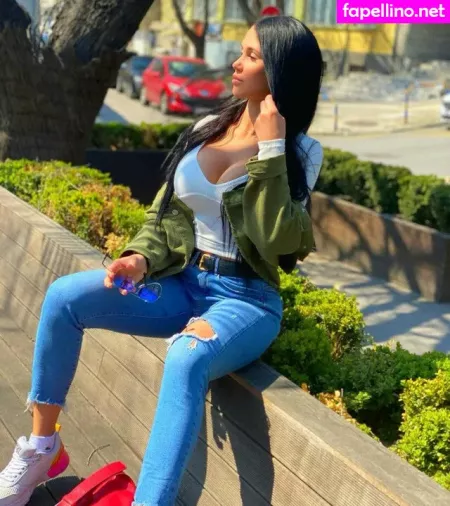 Katia Spokoinaya OnlyFans Thumbnail #L6bFKrfIGT