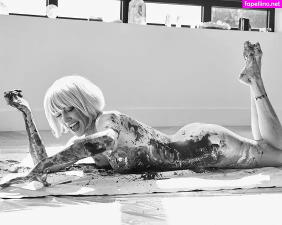 Katie Cassidy OnlyFans Thumbnail #9eCLC7p89C