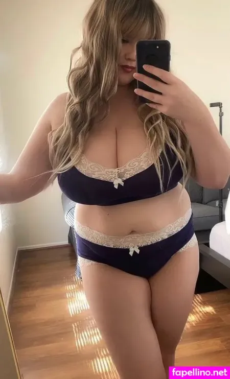Katie Cavo OnlyFans Thumbnail #65C9pq6IQn
