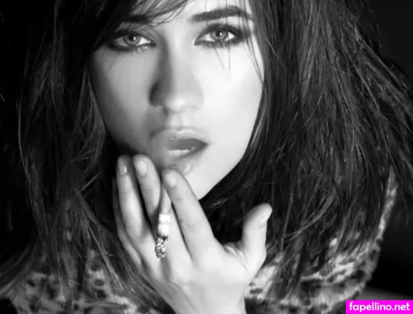 Katie Chonacas OnlyFans Thumbnail #DHgegBi4n1