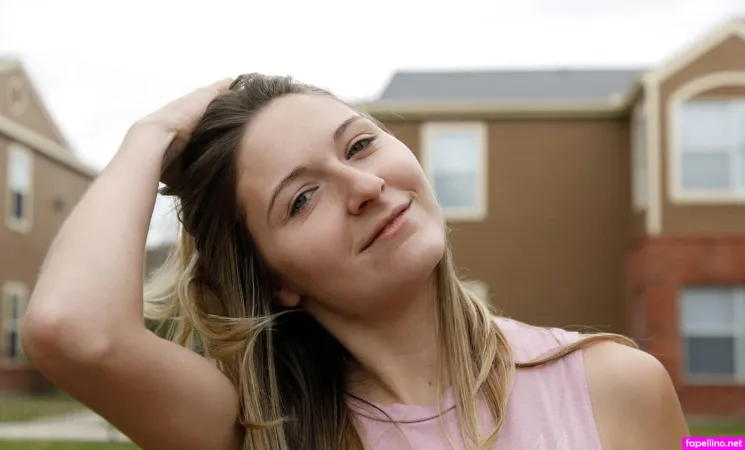 Katie Darling OnlyFans Thumbnail #qblPu7HAH5