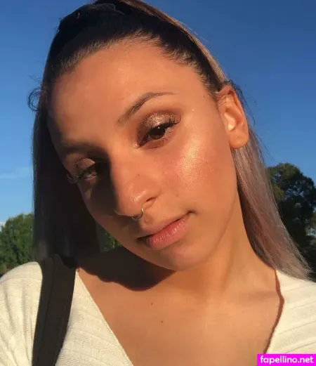Katie Delaine OnlyFans Thumbnail #u8kWESGH0R