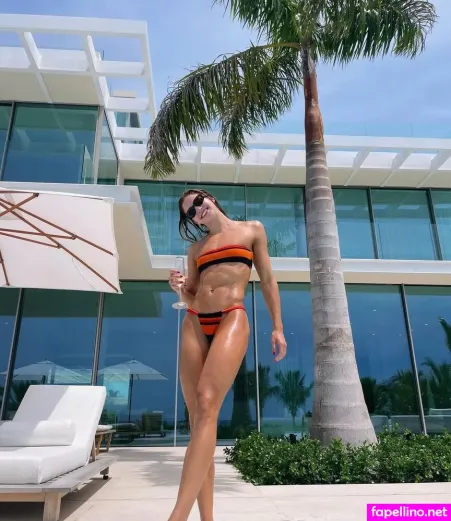Katie Douglass OnlyFans Thumbnail #T9ESfESWaM