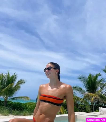 Katie Douglass OnlyFans Thumbnail #ViqsRxtr92