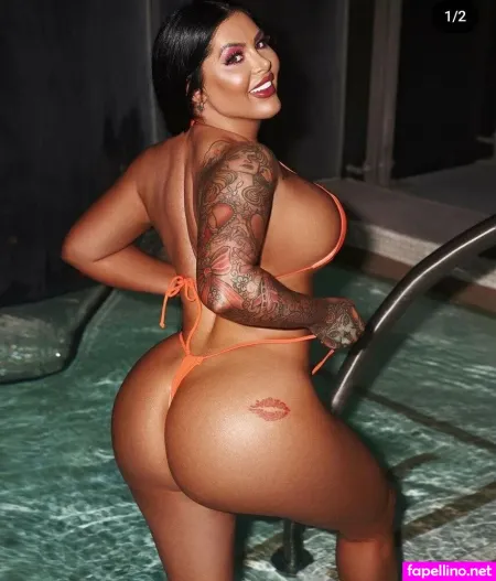 Katie Forbes Main Profile Photo