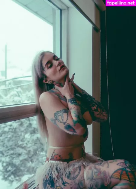 Katie Hollow OnlyFans Thumbnail #QTbHgRP2c2