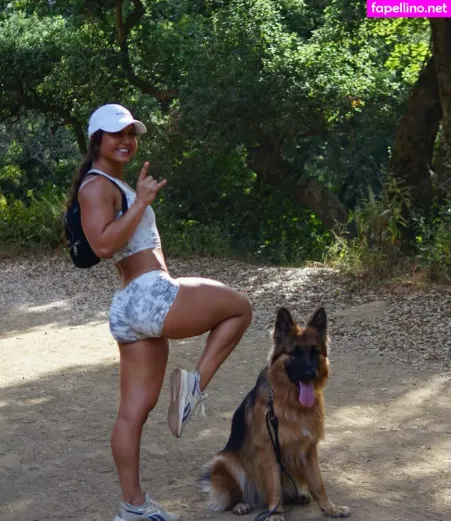 Katie Jones OnlyFans Thumbnail #S90U4EjHzk