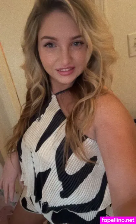 Katie Kate Breuer OnlyFans Thumbnail #K8tKIsMSa9